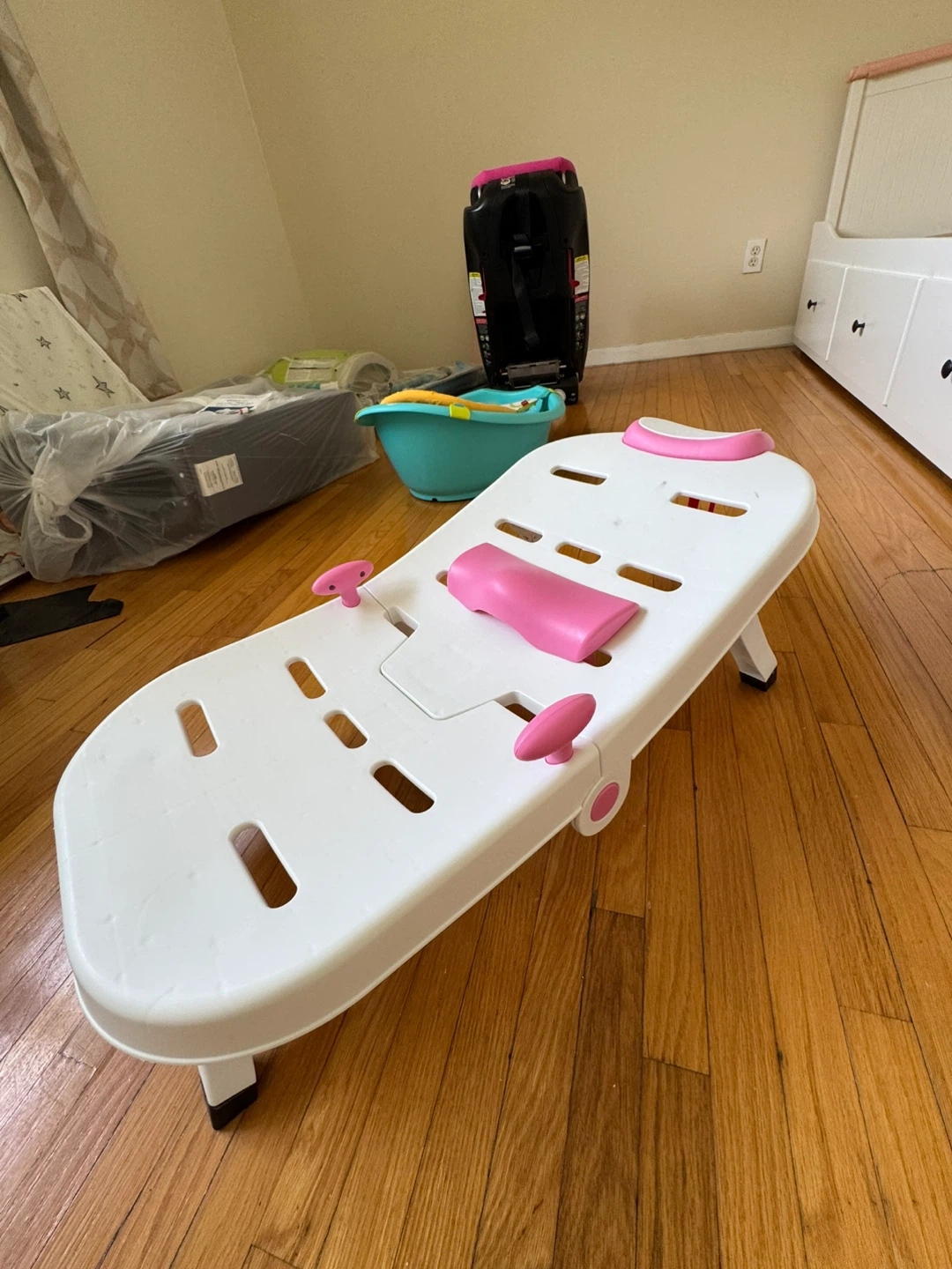 Toddler Shampoo Chair. $35 - photo 2