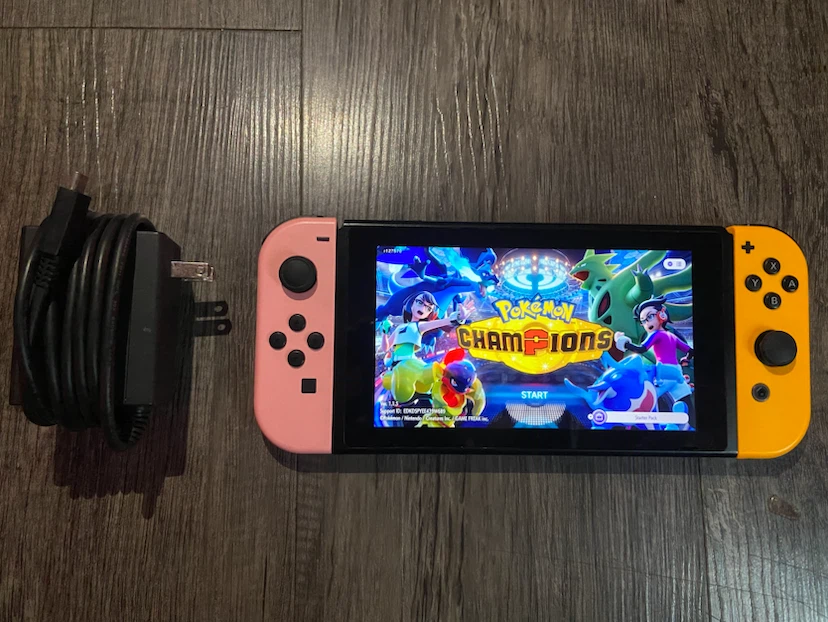 Nintendo Switch V2 Handheld Bundle🎮 - photo 2