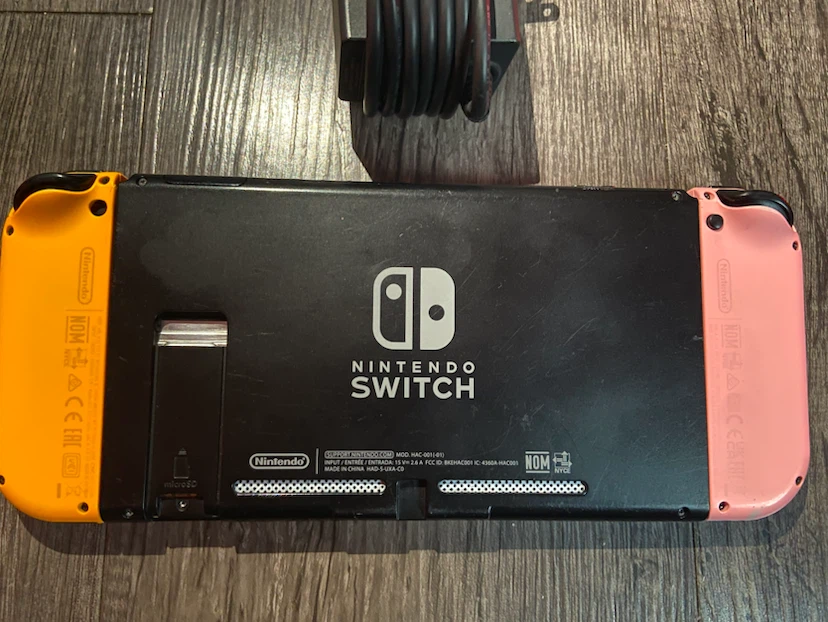 Nintendo Switch V2 Handheld Bundle🎮 - photo 3