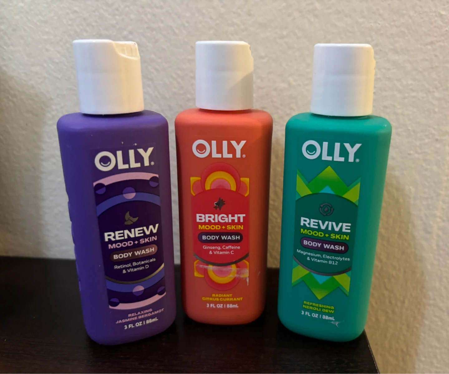 NEW-Set of 3 OLLY Mood + Skin Body Washes