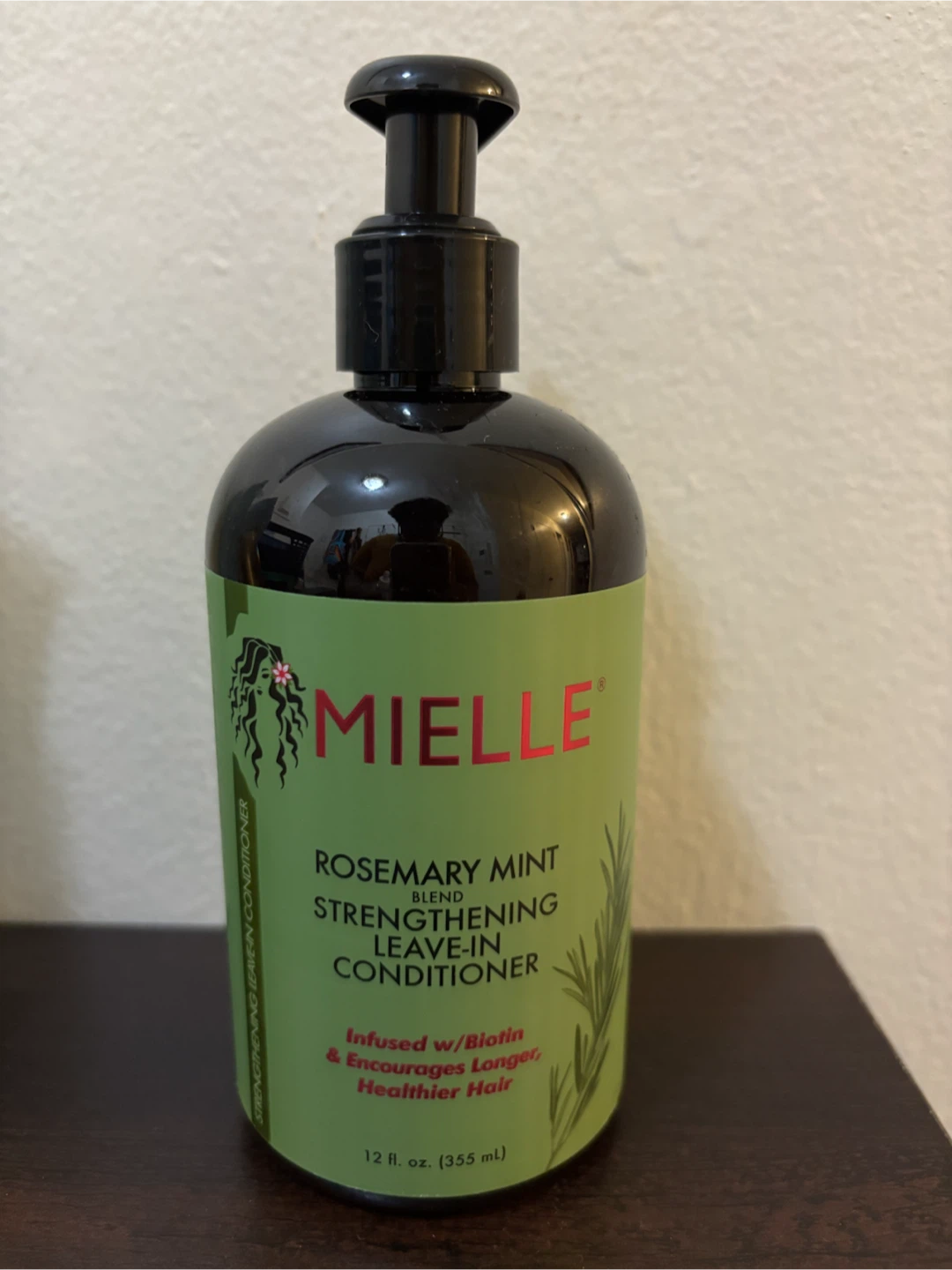 NEW-Mielle Rosemary Mint Leave-In Conditioner 12 oz