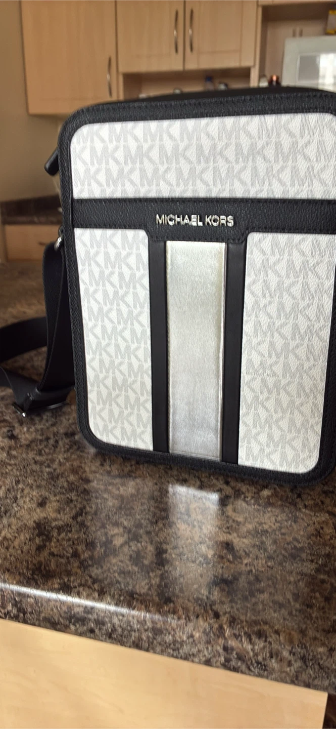 Michael Kors Crossbody Bag - photo 3