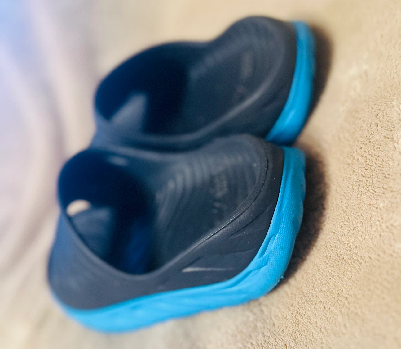 Hoka One One Recovery Slides - photo 2