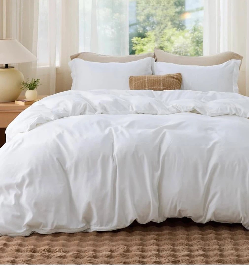 White King Size Duvet Cover + 2 pillows case