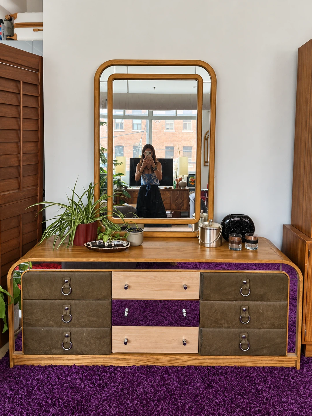 Vintage 1980s Postmodern Curved Oak Statement Mirror - photo 2