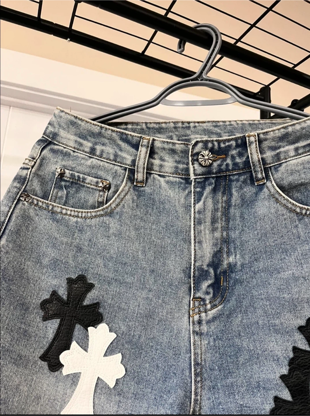 Cross Patch Denim Jeans - photo 2