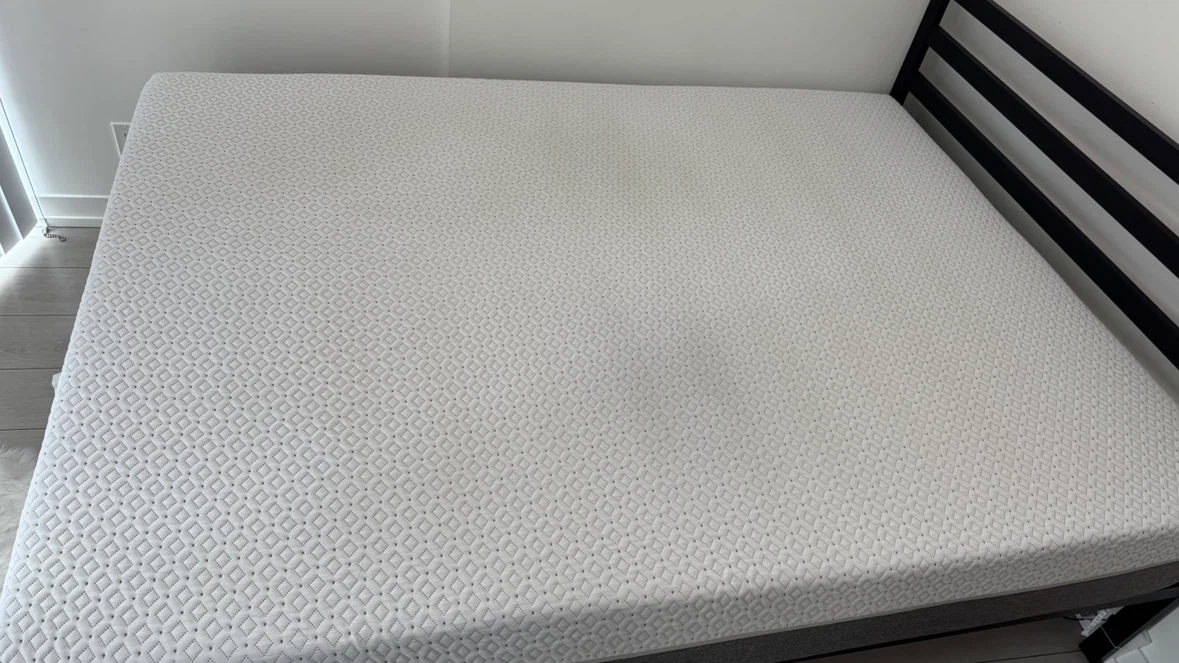 Endy Queen Mattress – Like New (Only 6 Months Old) - photo 2