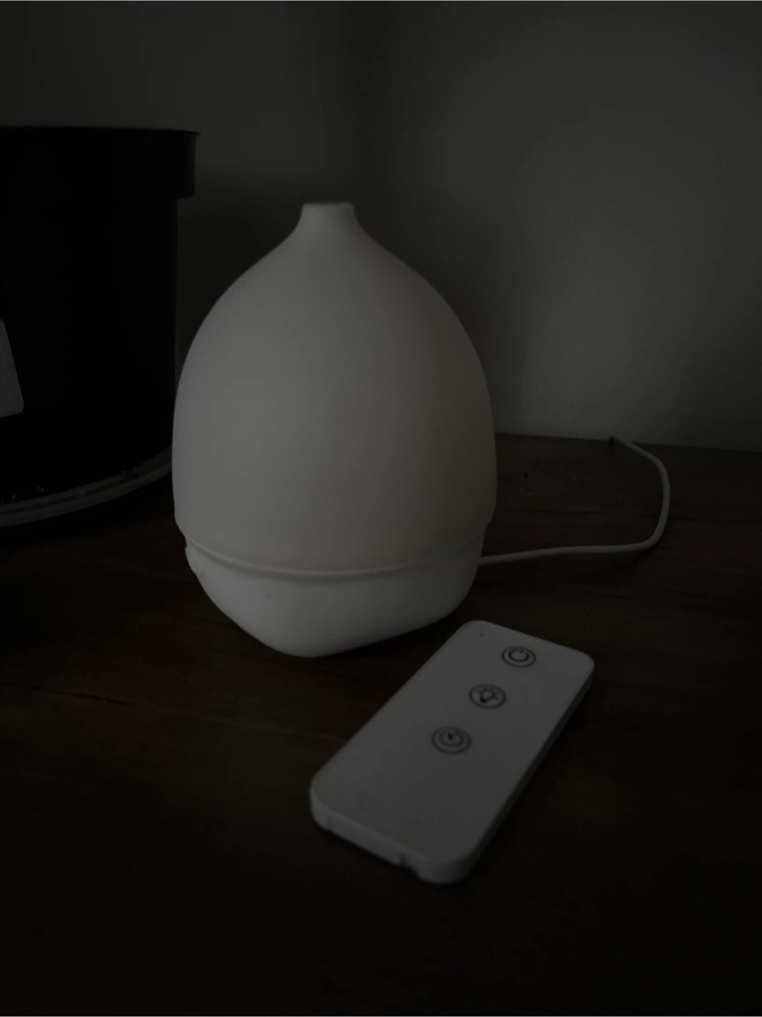 White Essential Oil Diffuser with Remote