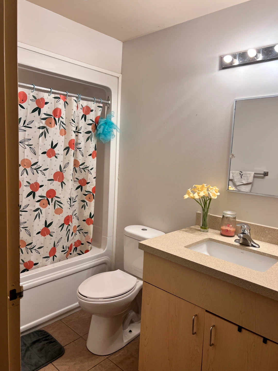 5 Beds 2 Baths Apartment - photo 4