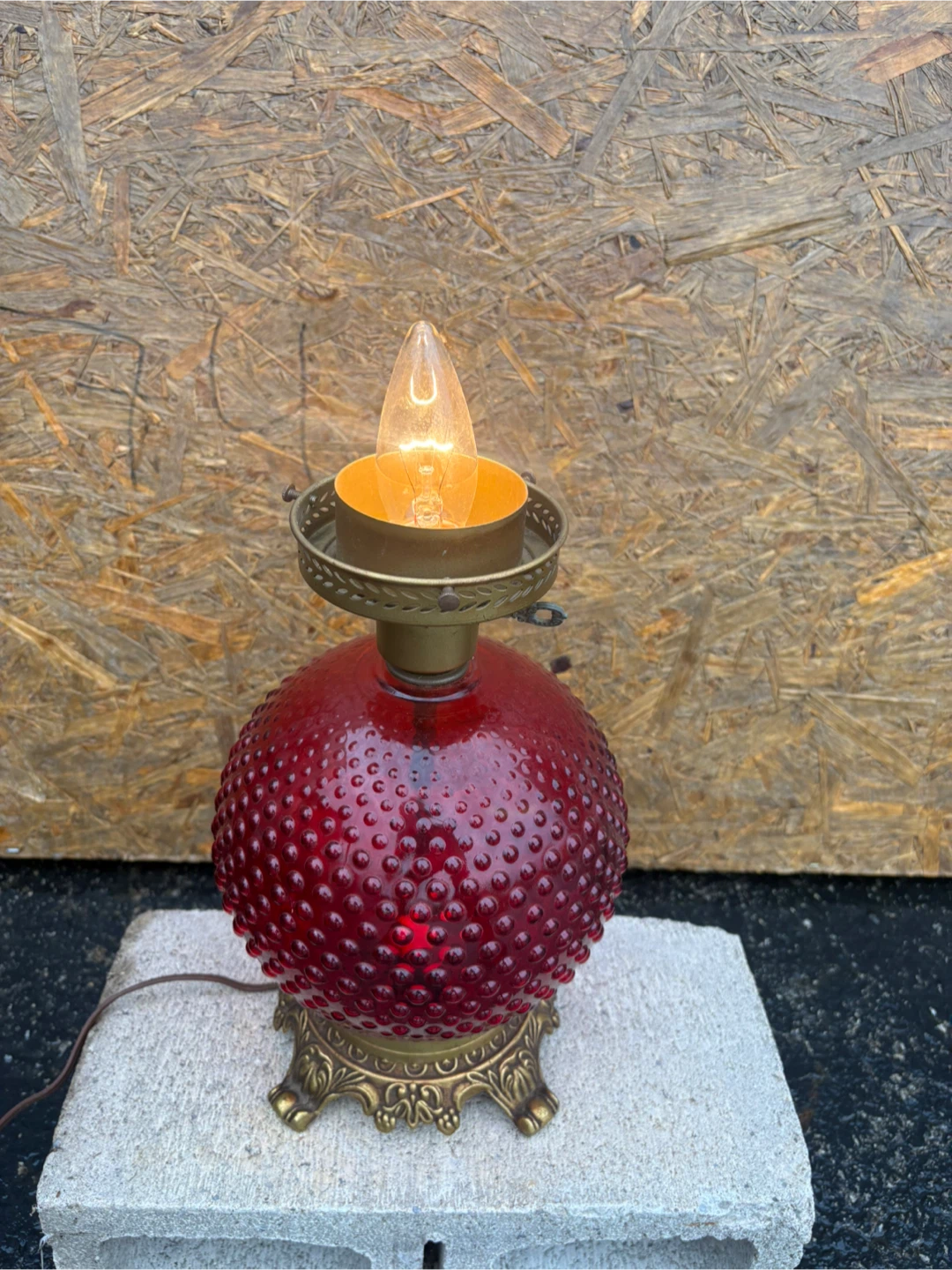 Red Hobnail Glass Lamp - photo 5