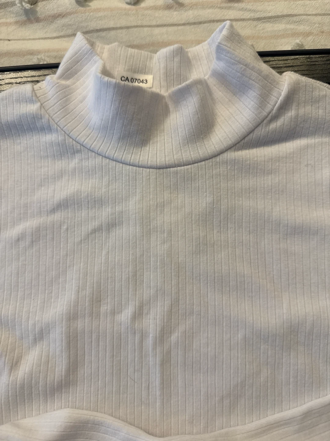 Bozzolo white mock neck long sleeve top - photo 3