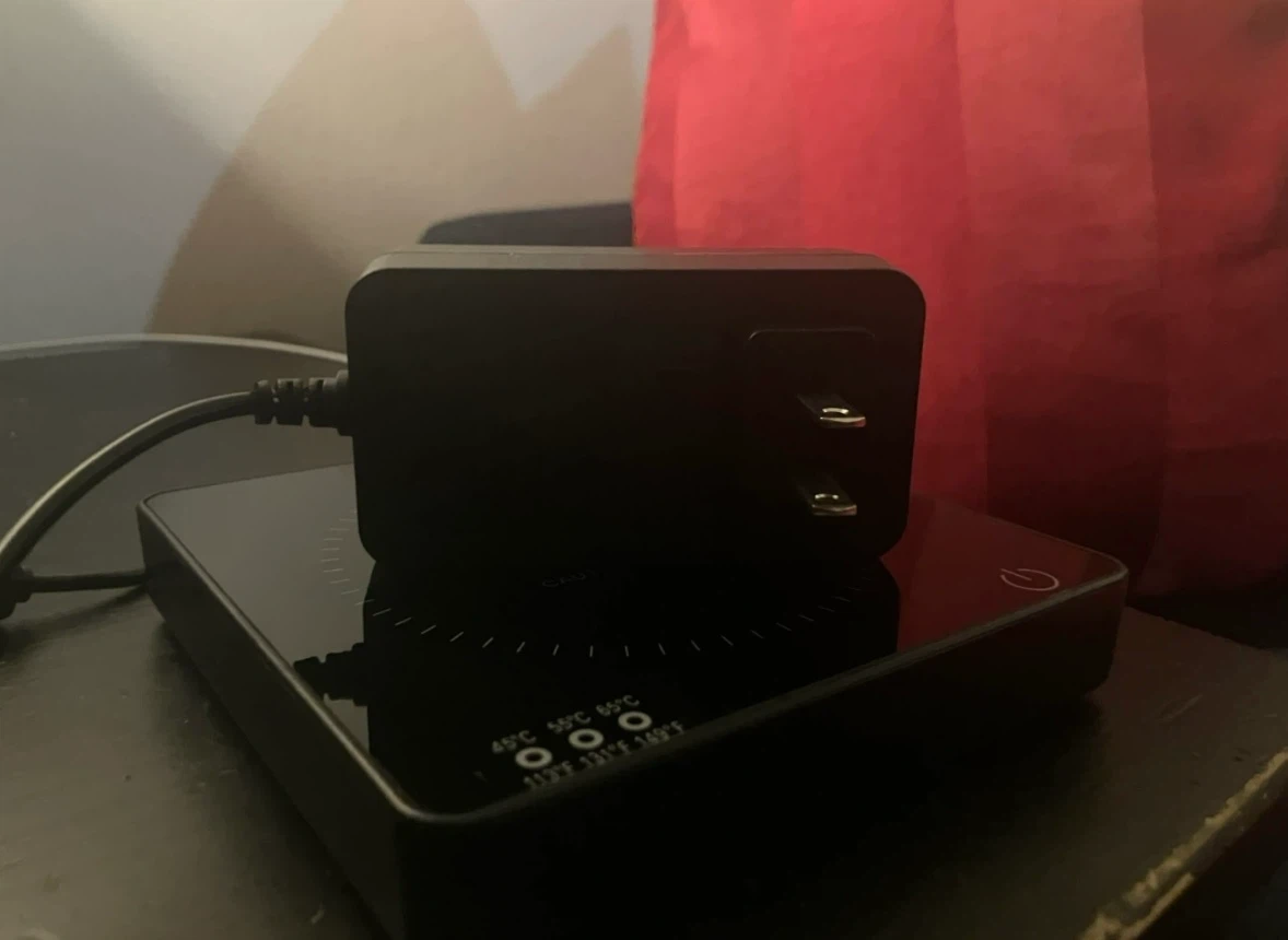 Brand New Phone Charger & Hot Plate (Mug Warmer) - photo 2
