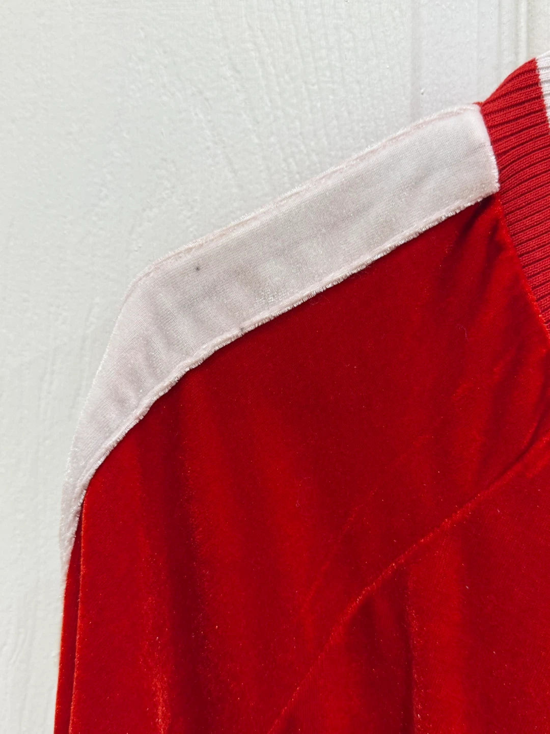Red Santa Velvet sweater - Size M - photo 5