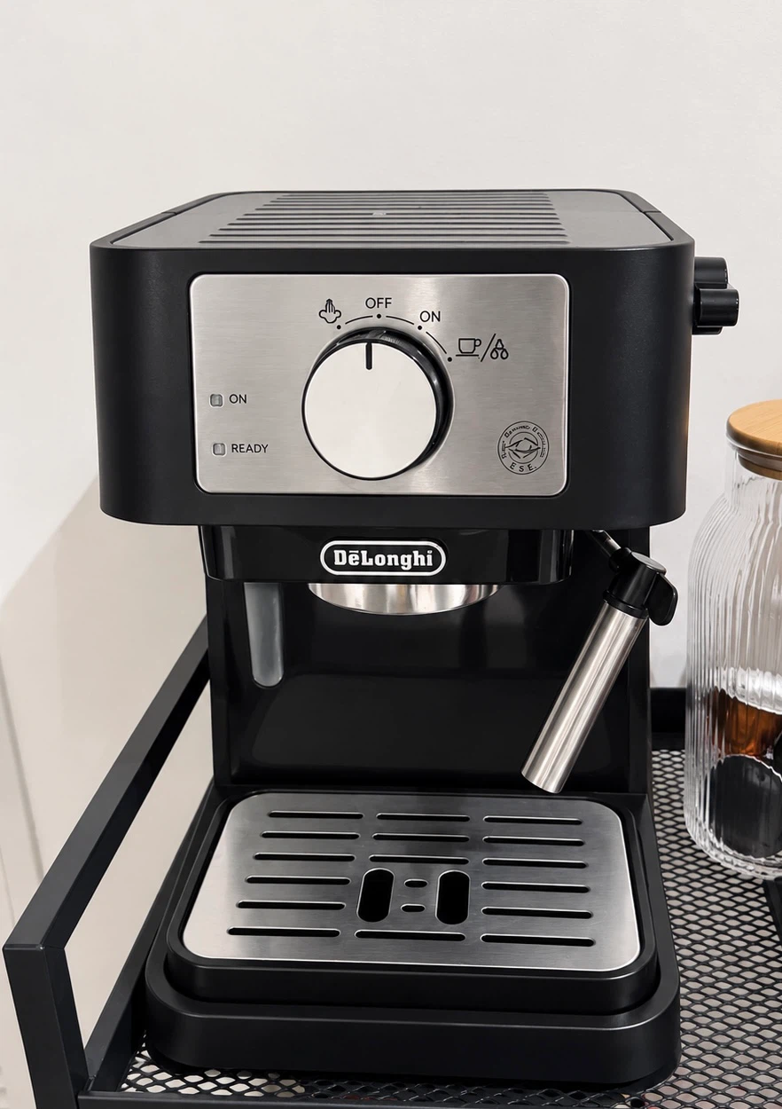 Espresso Machine - Delonghi