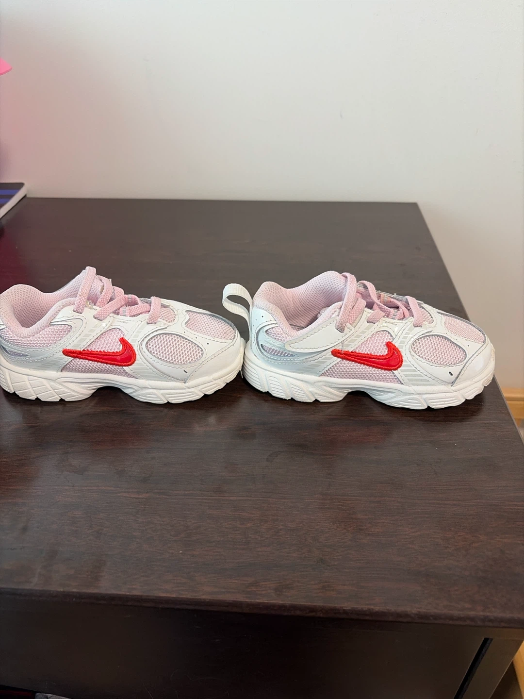 Nike Toddler Sneakers Pink and White