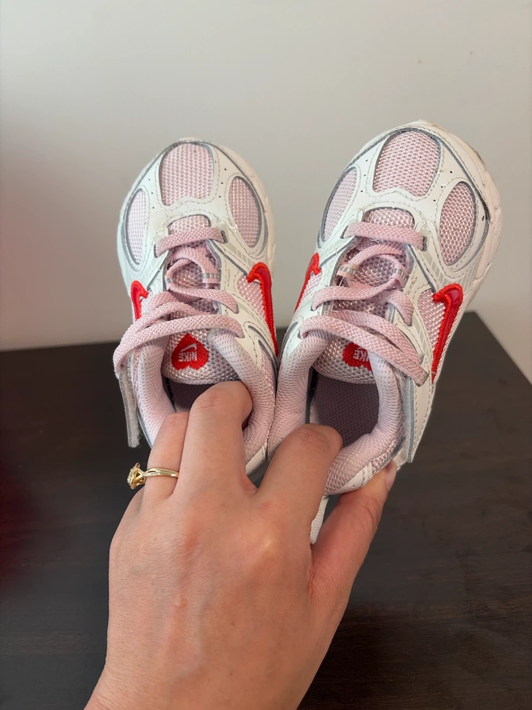 Nike Toddler Sneakers Pink and White - photo 2