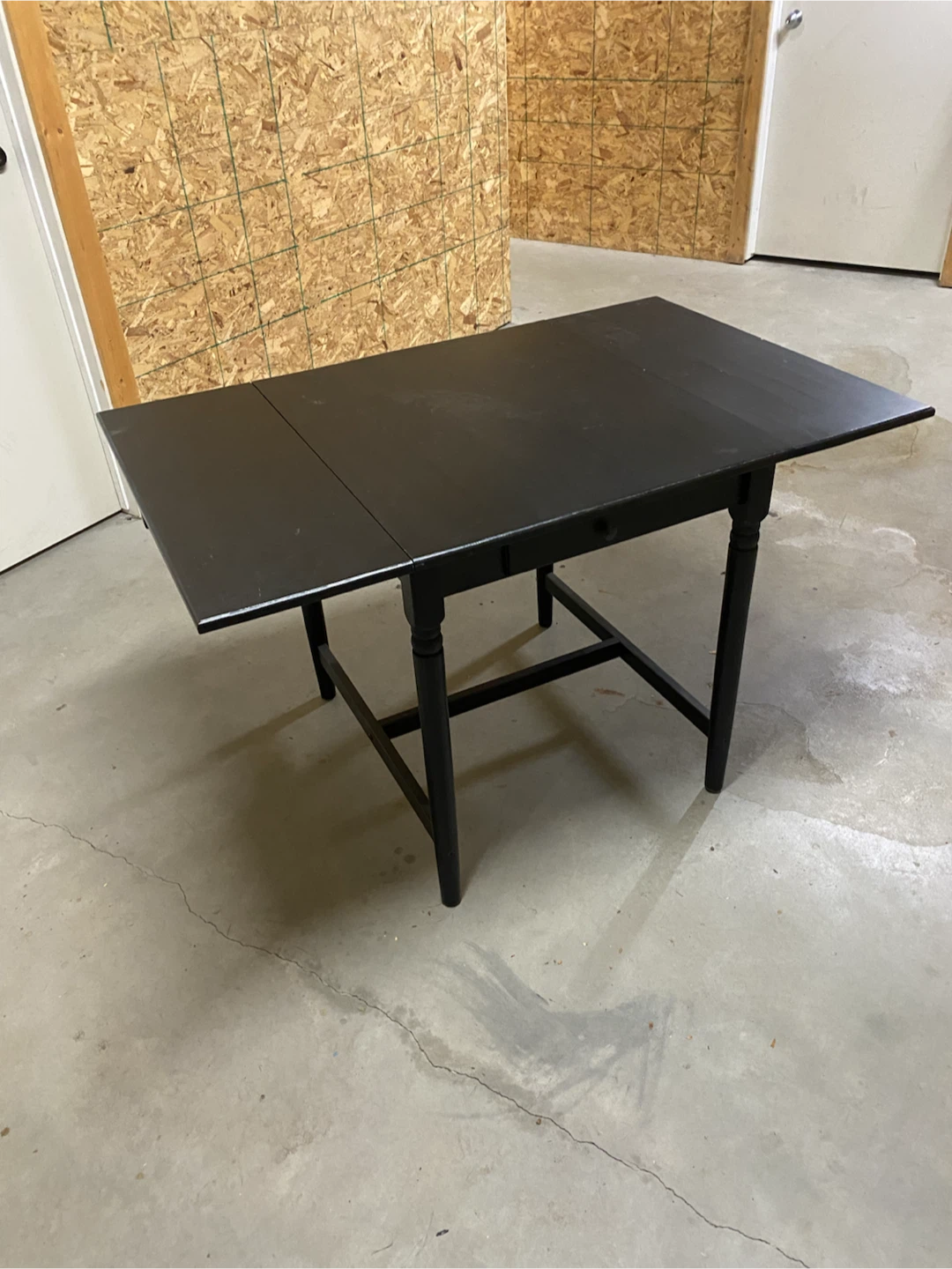 Kitchen table