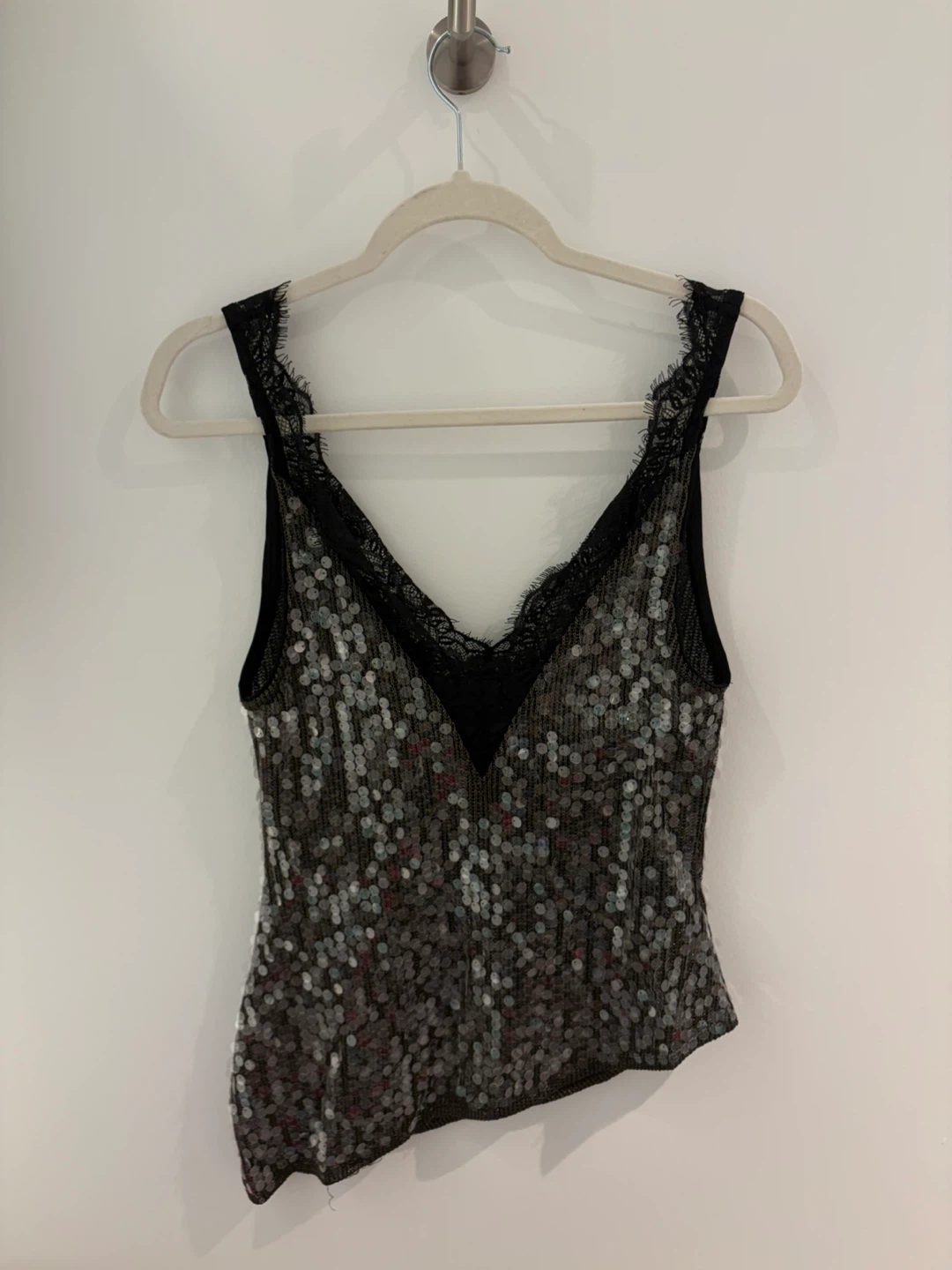 Sequined Tank Top with Lace Trim - photo 2