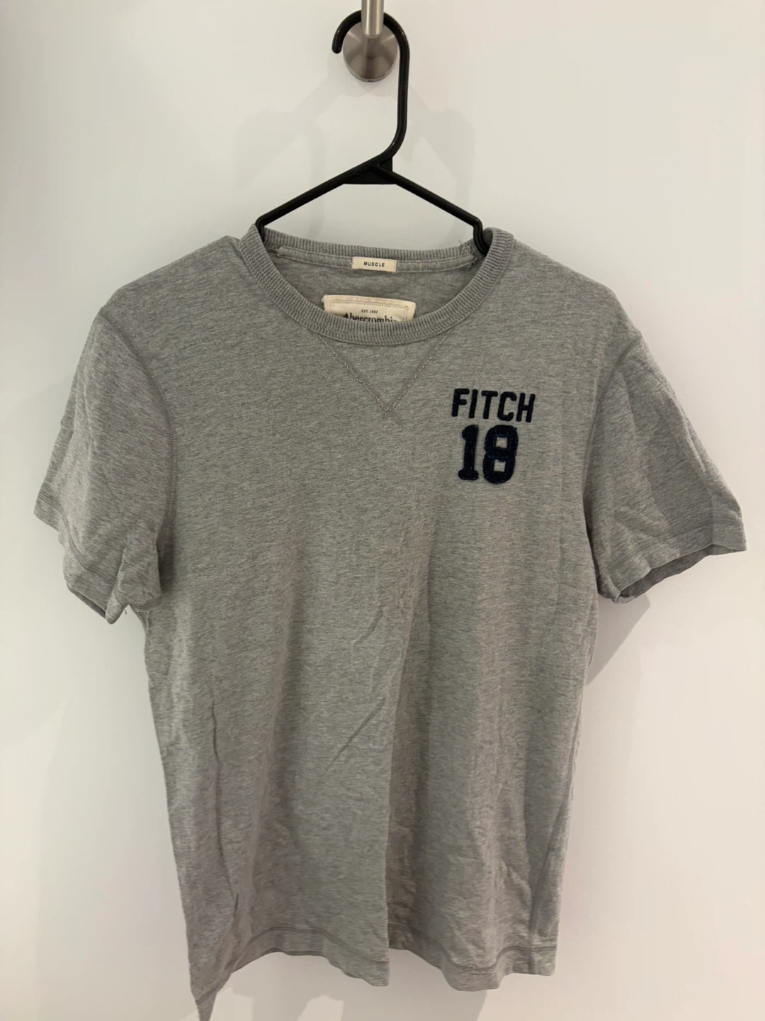 Abercrombie & Fitch Muscle Fit T-Shirt