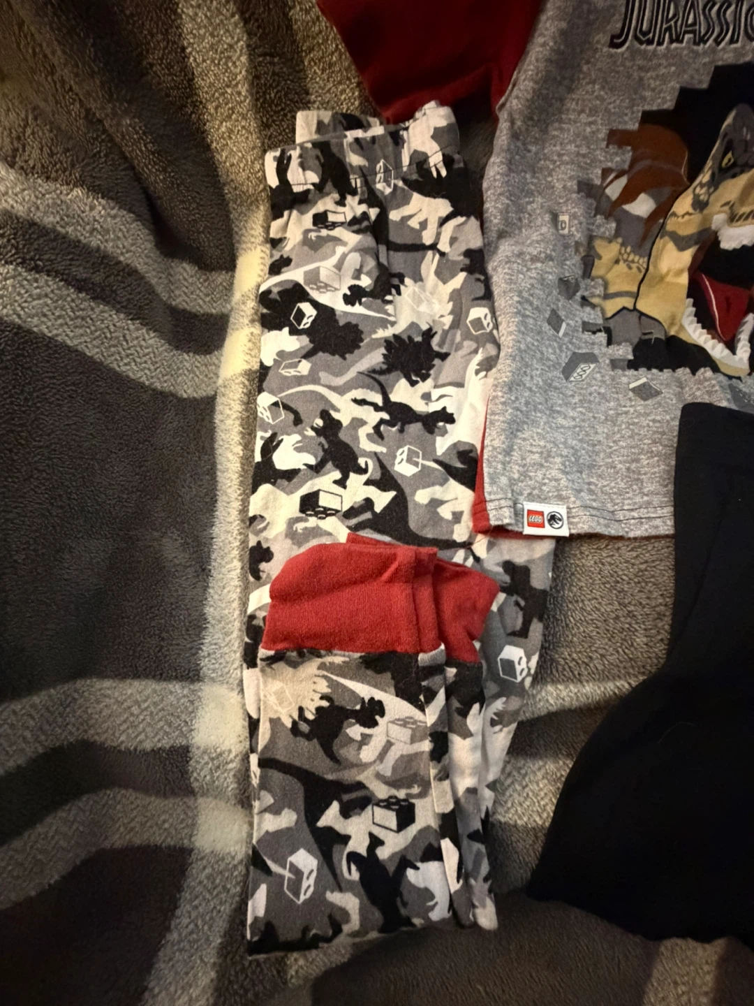 LEGO Jurassic World 3 piece Pajama Set Size 10 - photo 2