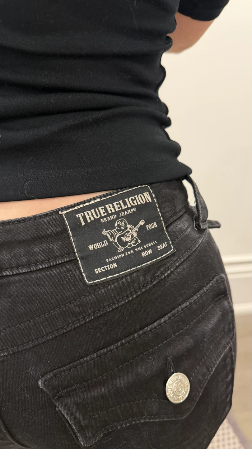 True Religion Black Mid Rise Flare Jeans – Size 26 - photo 4