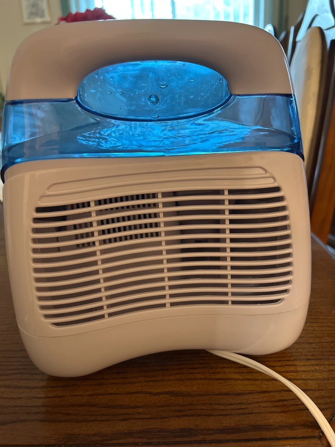 Vicks Invisible Mist Humidifier - photo 3