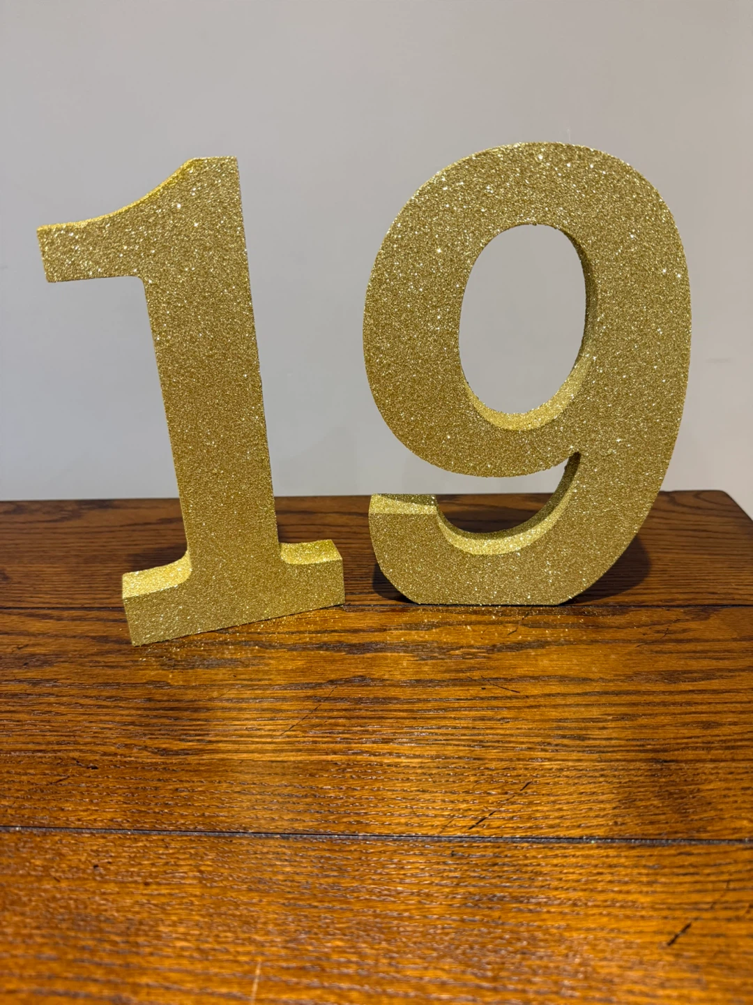 Gold Glitter "19" Numbers