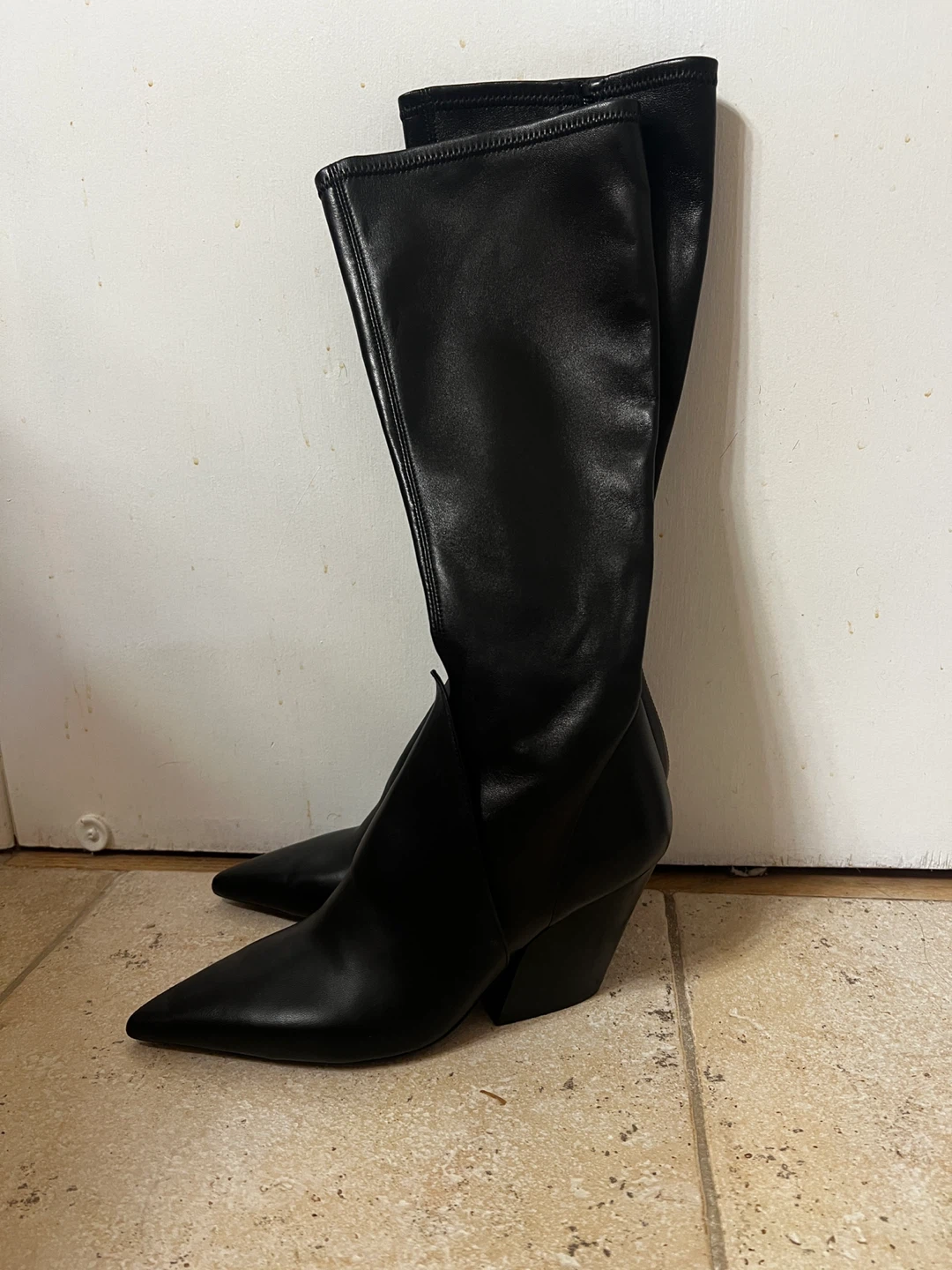 Burberry Black Leather Knee-High Boots - photo 3