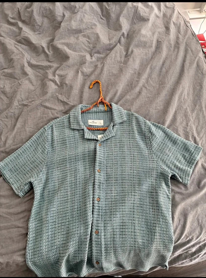 Hollister Short Sleeve Waffle Knit Shirt