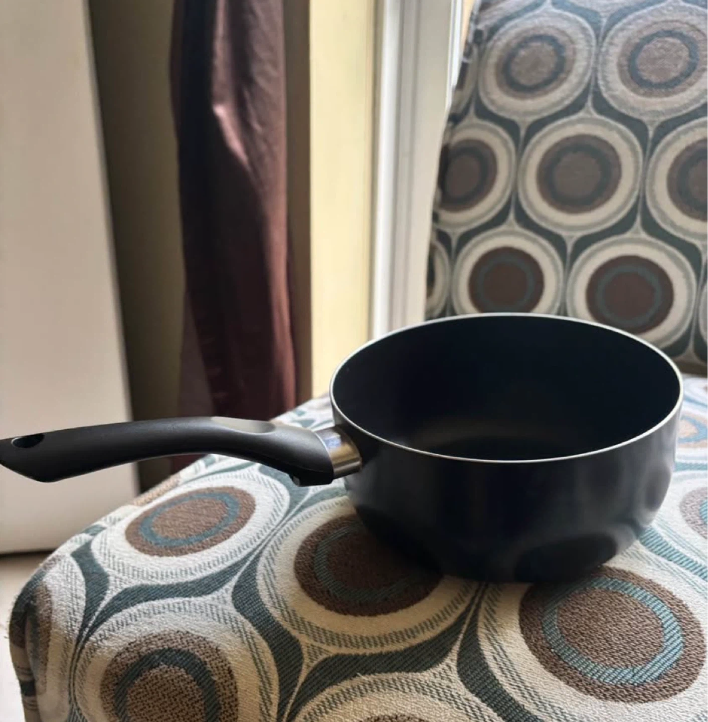 Black Non-Stick Saucepan with Glass Lid