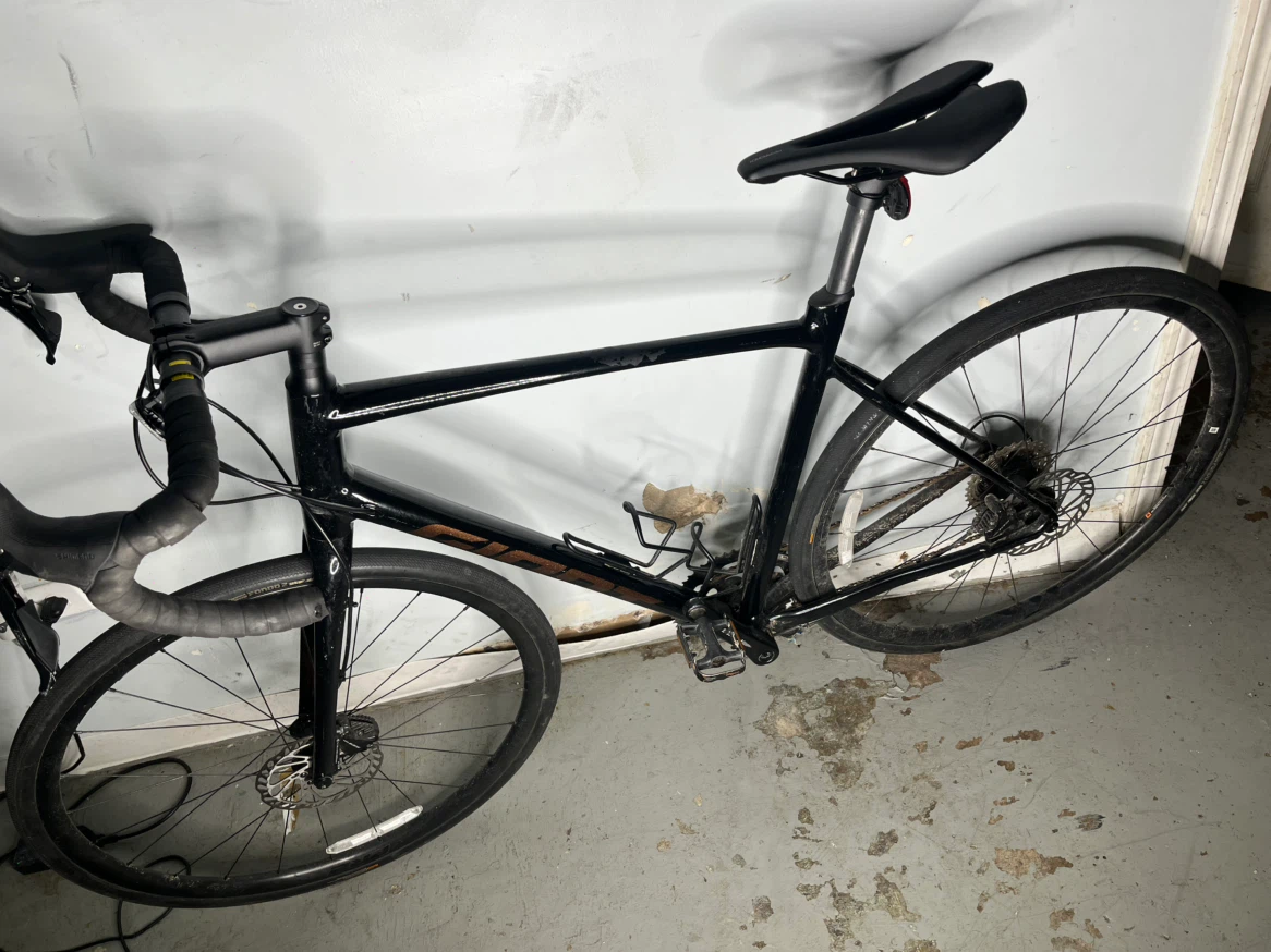 Giant Road Bike with Shimano Components