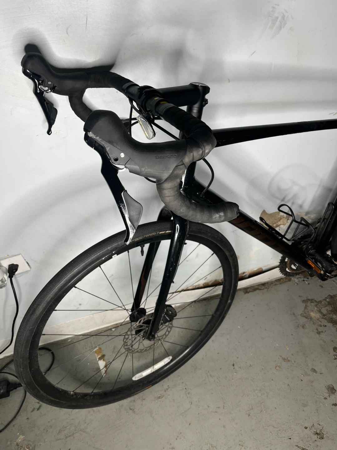 Giant Road Bike with Shimano Components - photo 3