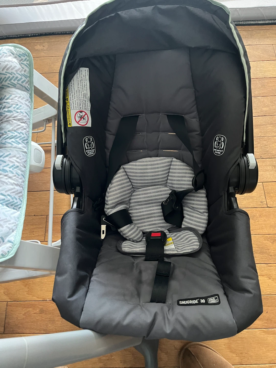 Graco SnugRide 30 Click Connect Infant Car Seat