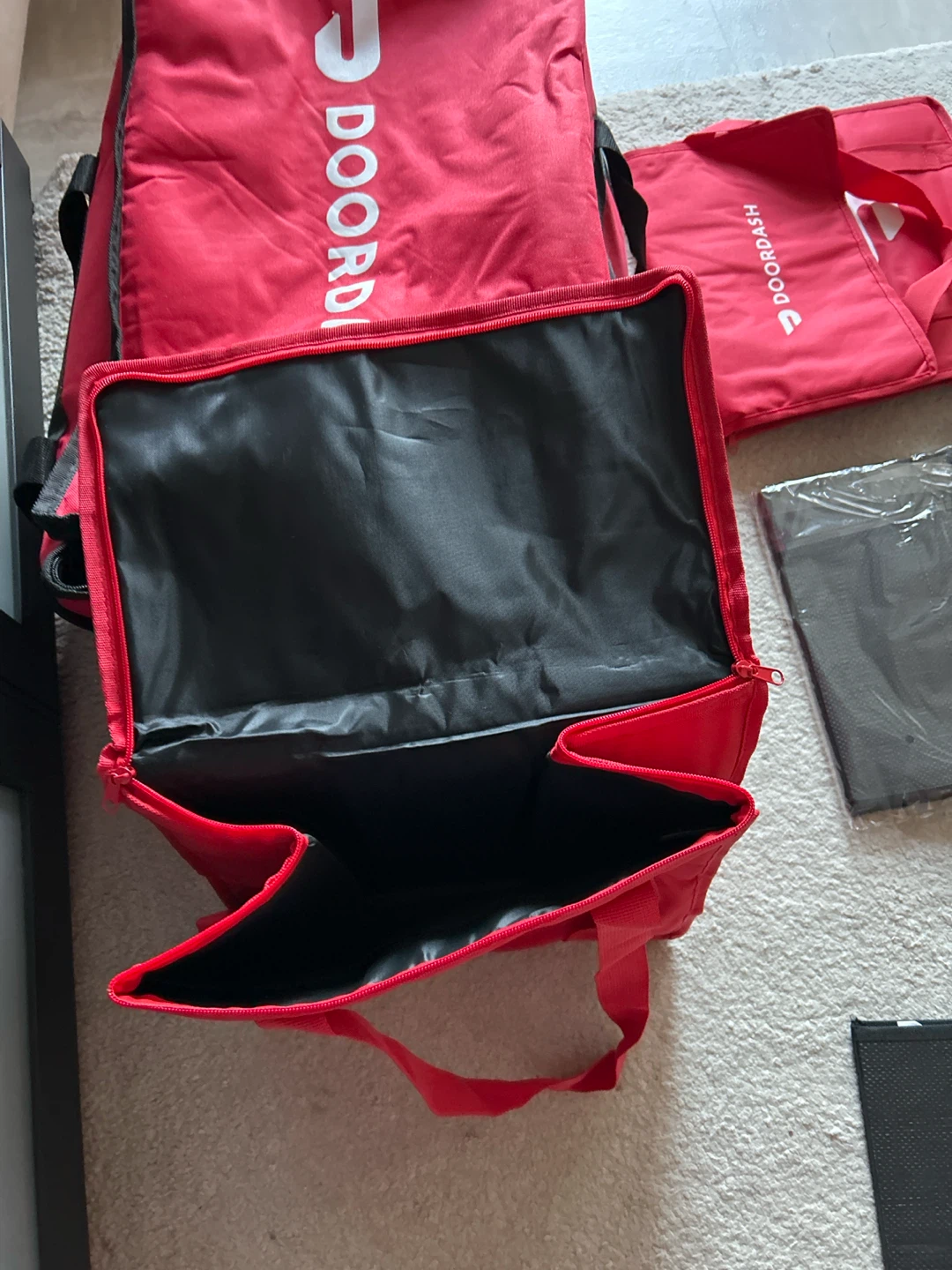 BRAND NEW UNUSED DoorDash Insulated Delivery Bag Set - photo 4