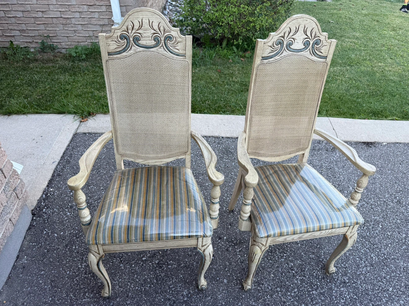 Vintage French Provincial 7-Piece Dining Set - Table, 6 Chairs - photo 2