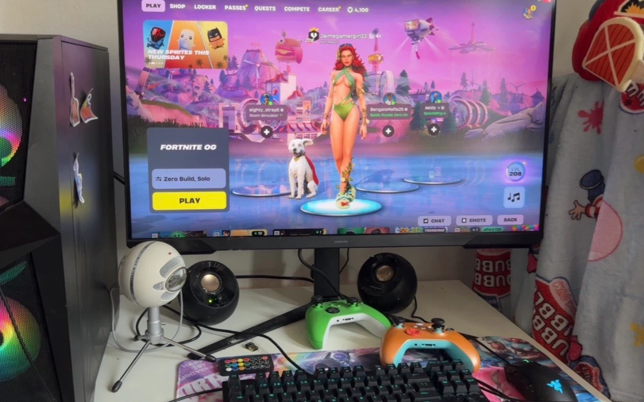Samsung 32 inch Odyssey G3 FHD 180 Hz Refresh Rate 1 MS for sale