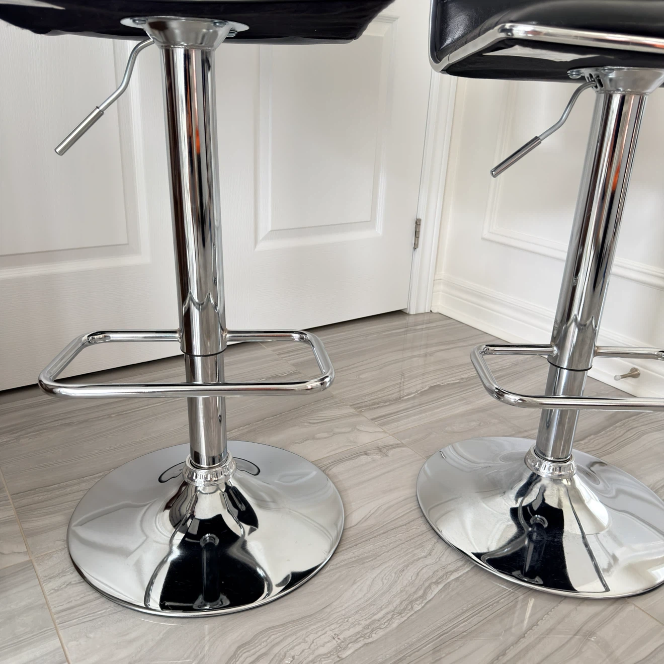 Adjustable Black Faux Leather Bar Stools - photo 3