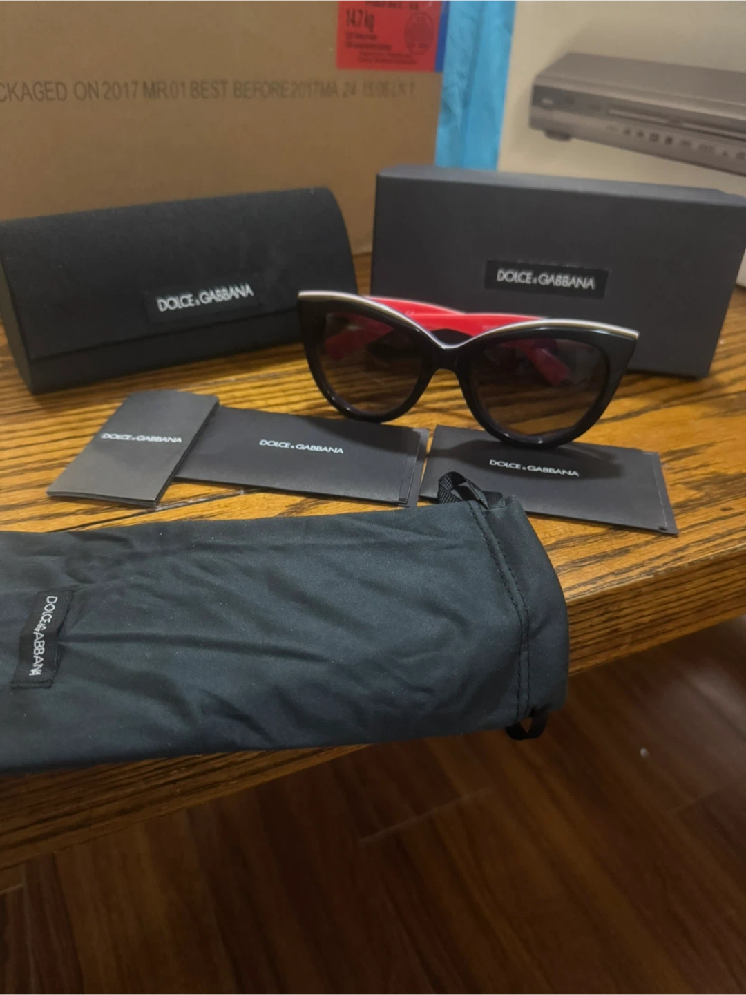Dolce & Gabbana Cat Eye Sunglasses DG4207