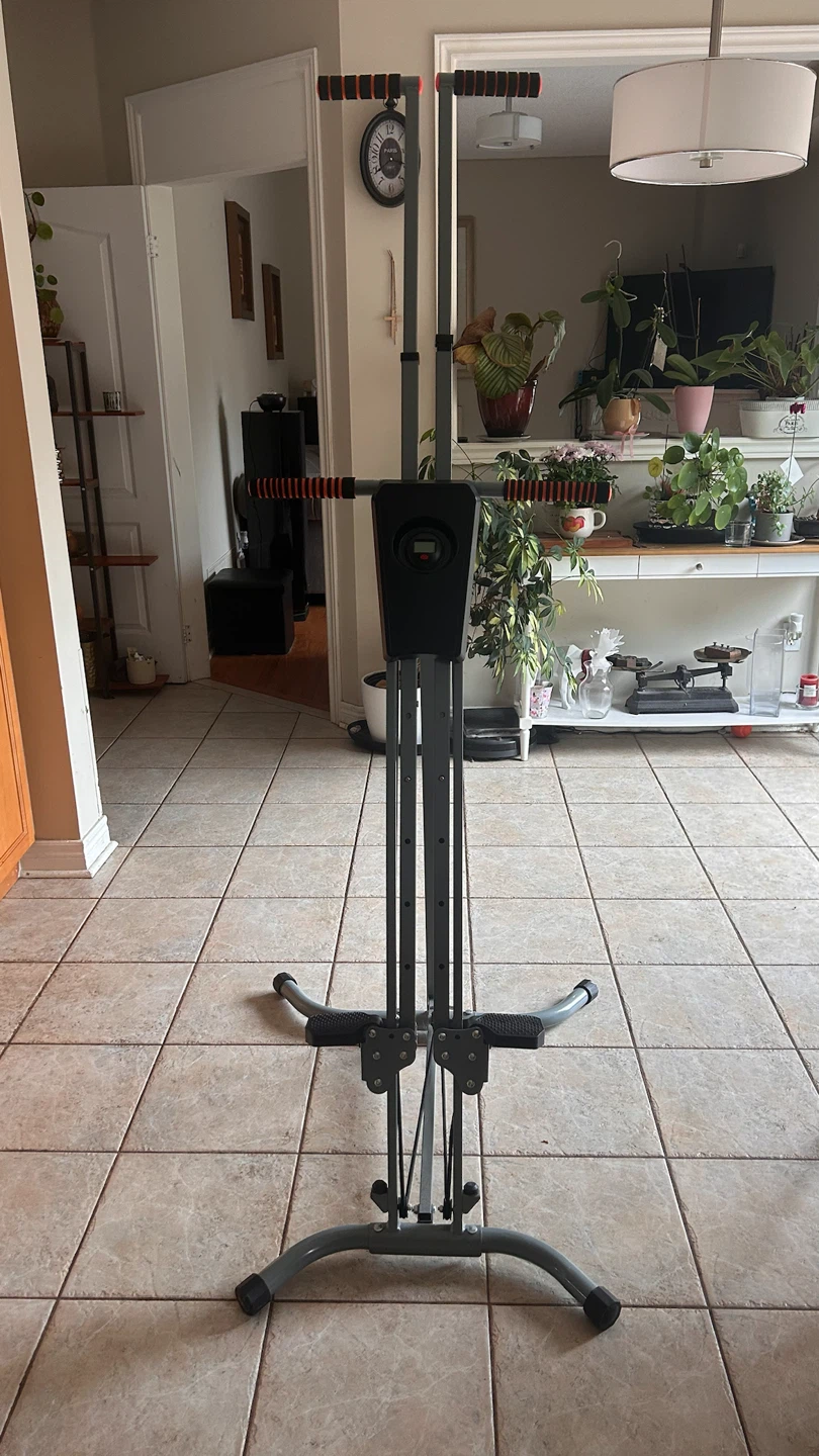 Vertical Climber Fitness Machine