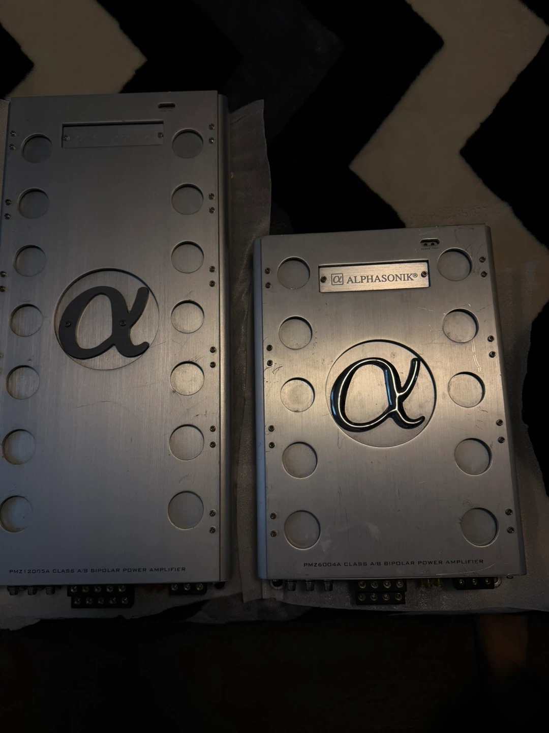 Alphasonik PMZ12005AB and PMZ6004AB Power Amplifiers