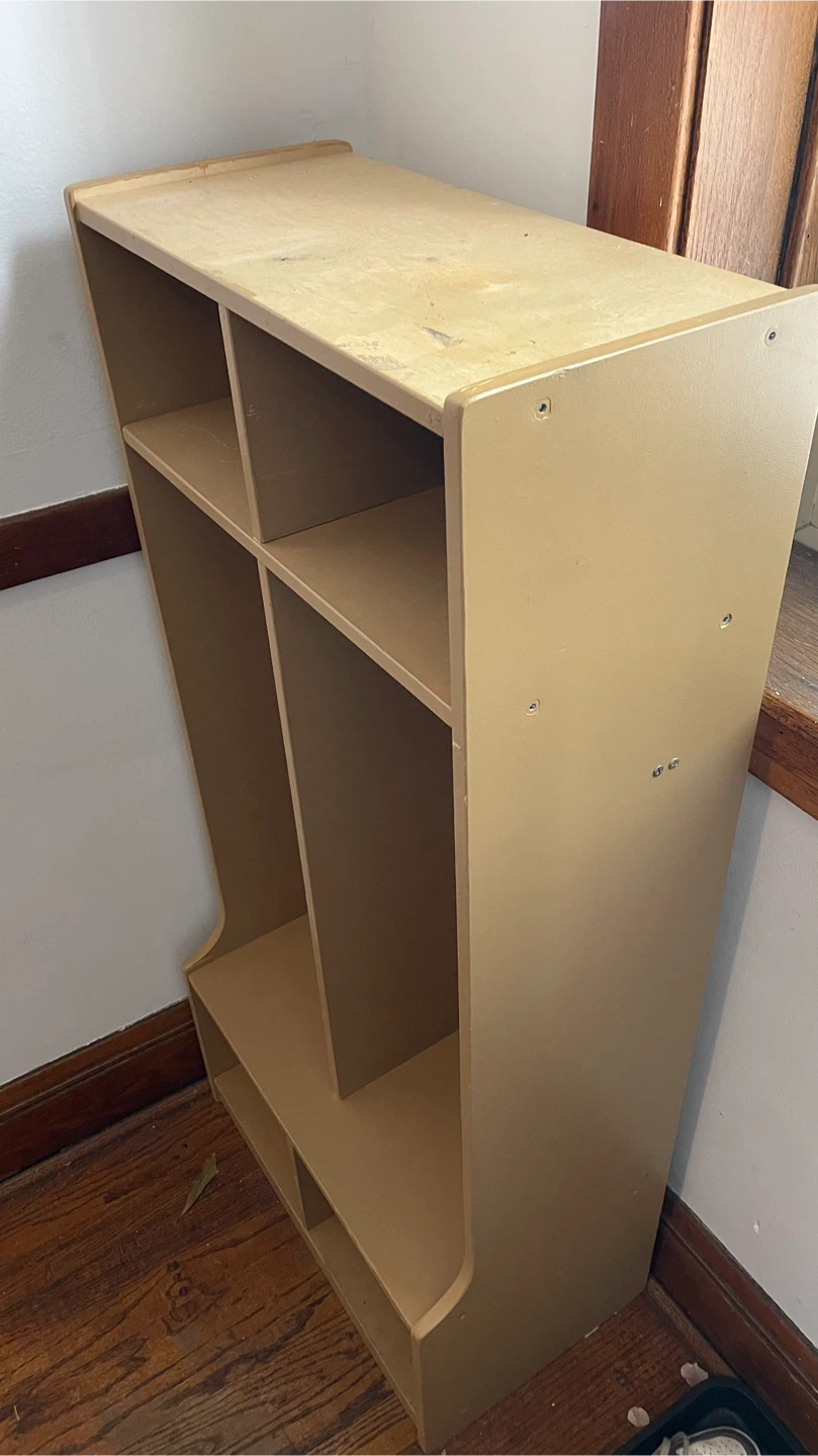 Wooden Entryway Locker Organizer - photo 2