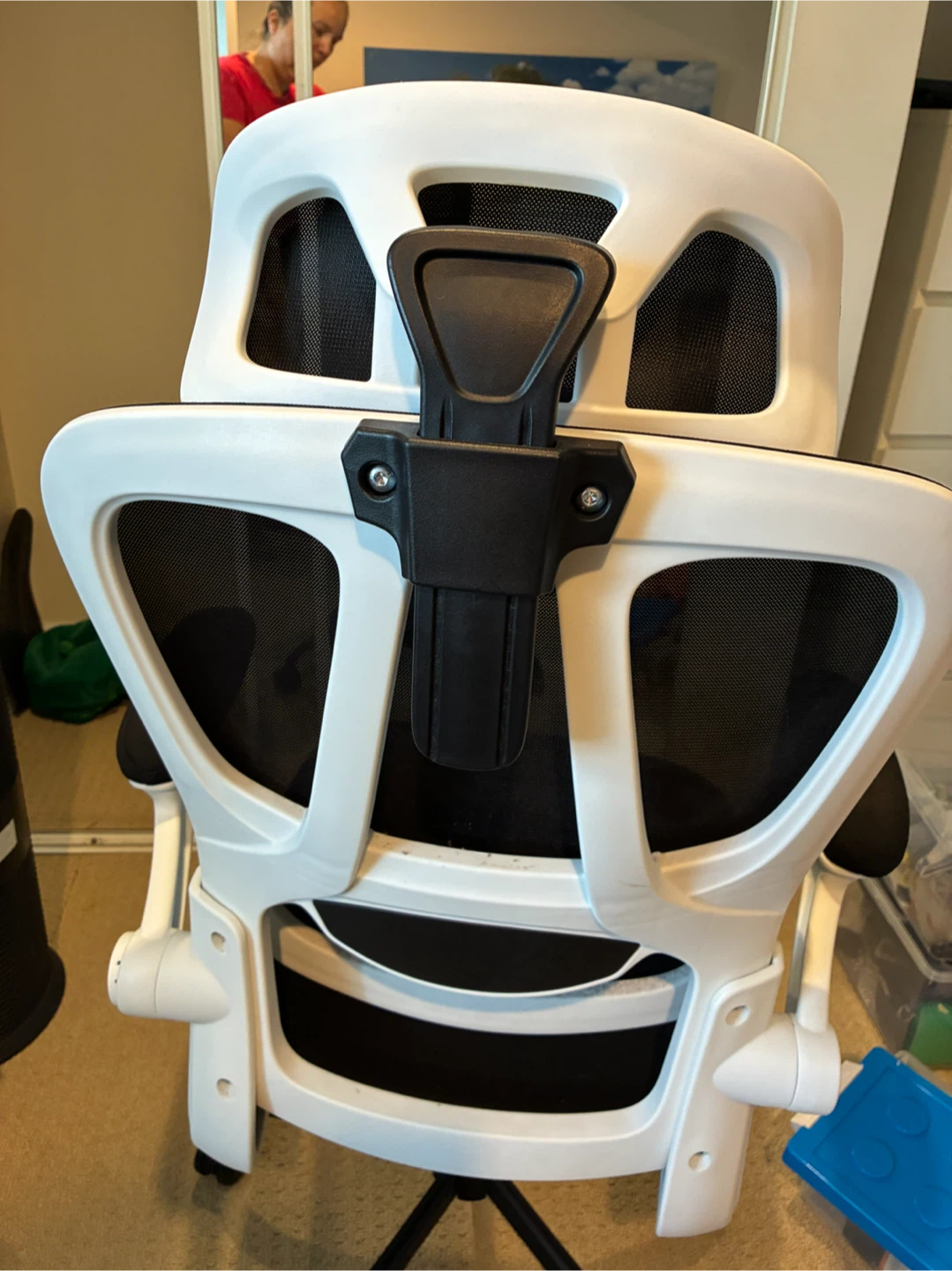 MOVING SALE: Ergonomic Office Chair - photo 4