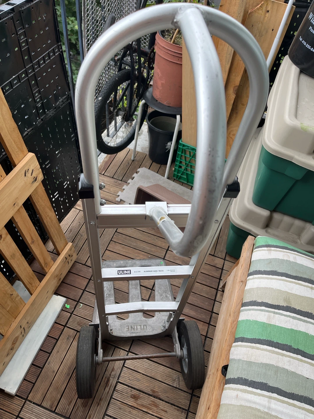 Uline H-3199 Aluminum Hand Truck