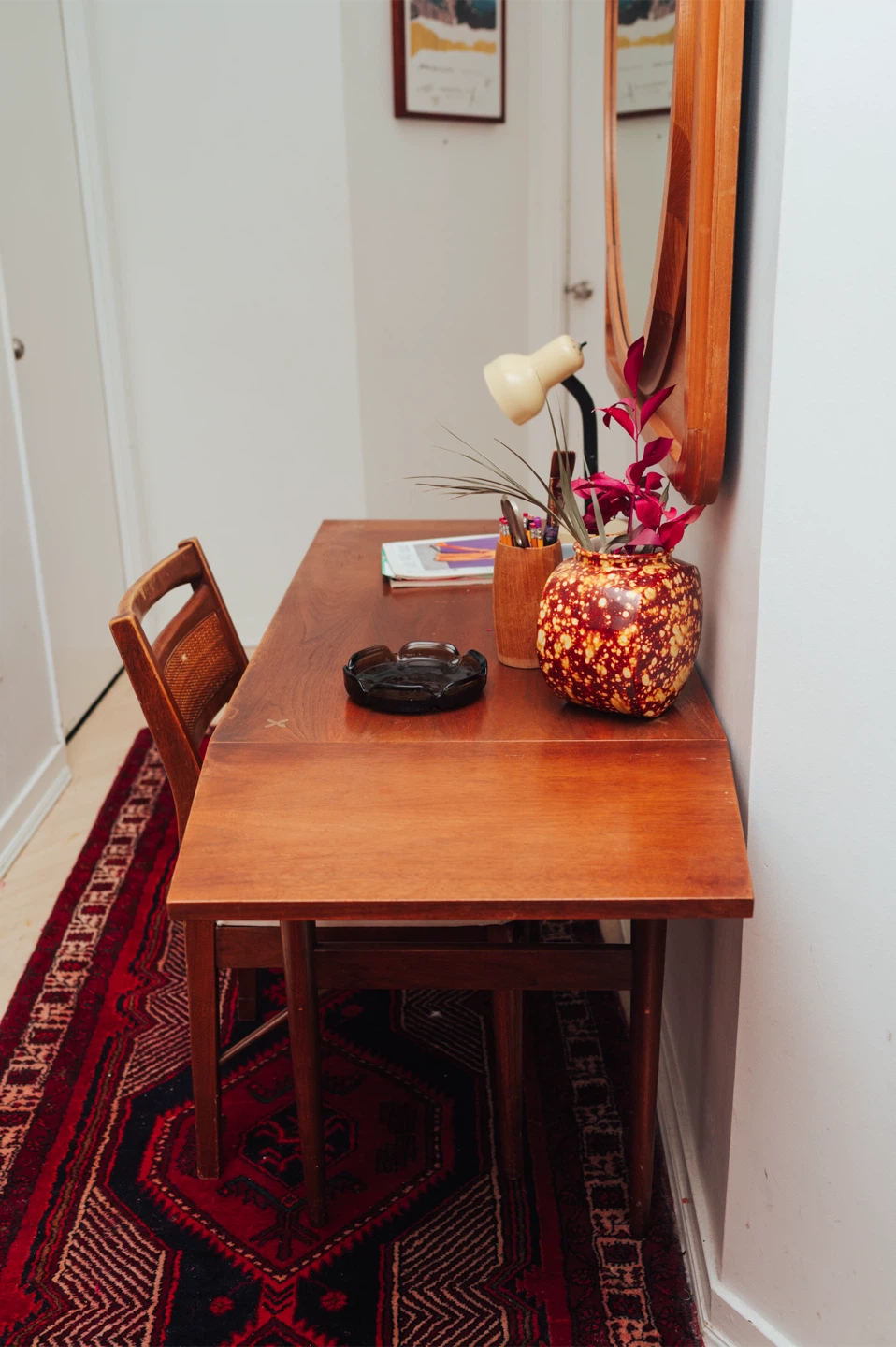 Vintage Walnut MCM EXTENDABLE Desk – 44–58” - photo 3