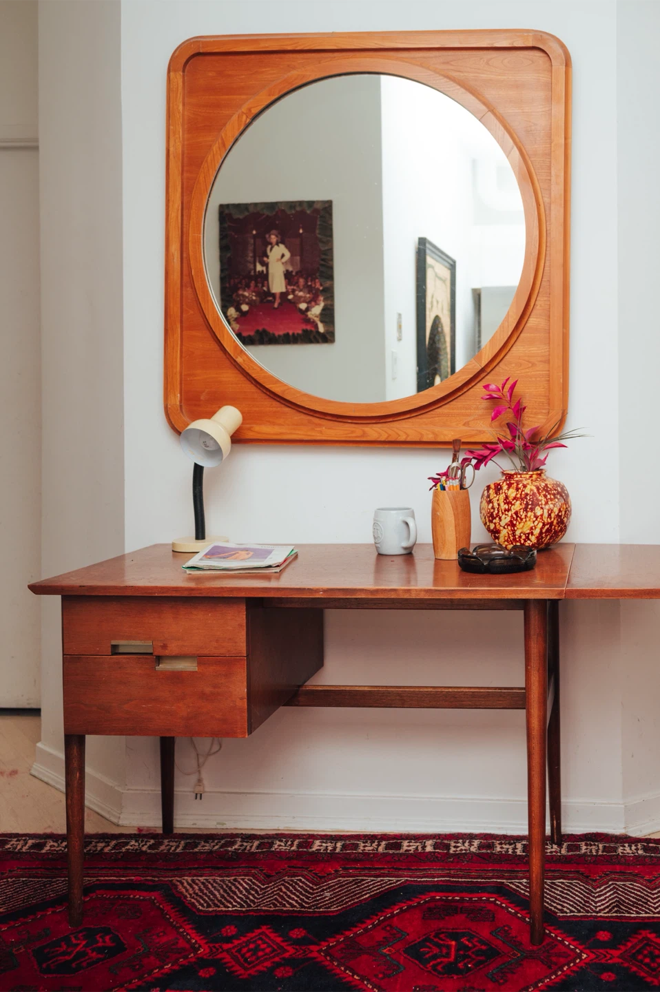 Vintage Walnut MCM EXTENDABLE Desk – 44–58” - photo 4