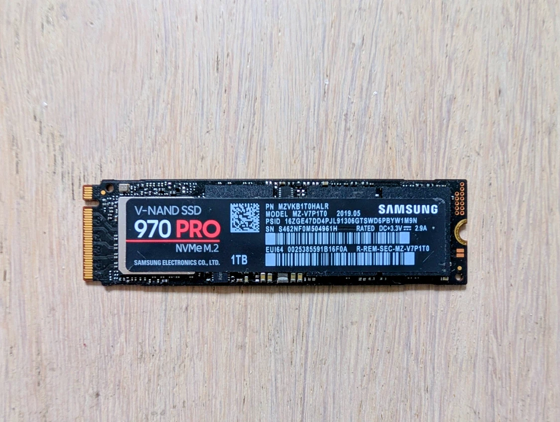 Samsung  970 Pro 1TB M.2 2280 NVMe SSD - MLC / High Endurance