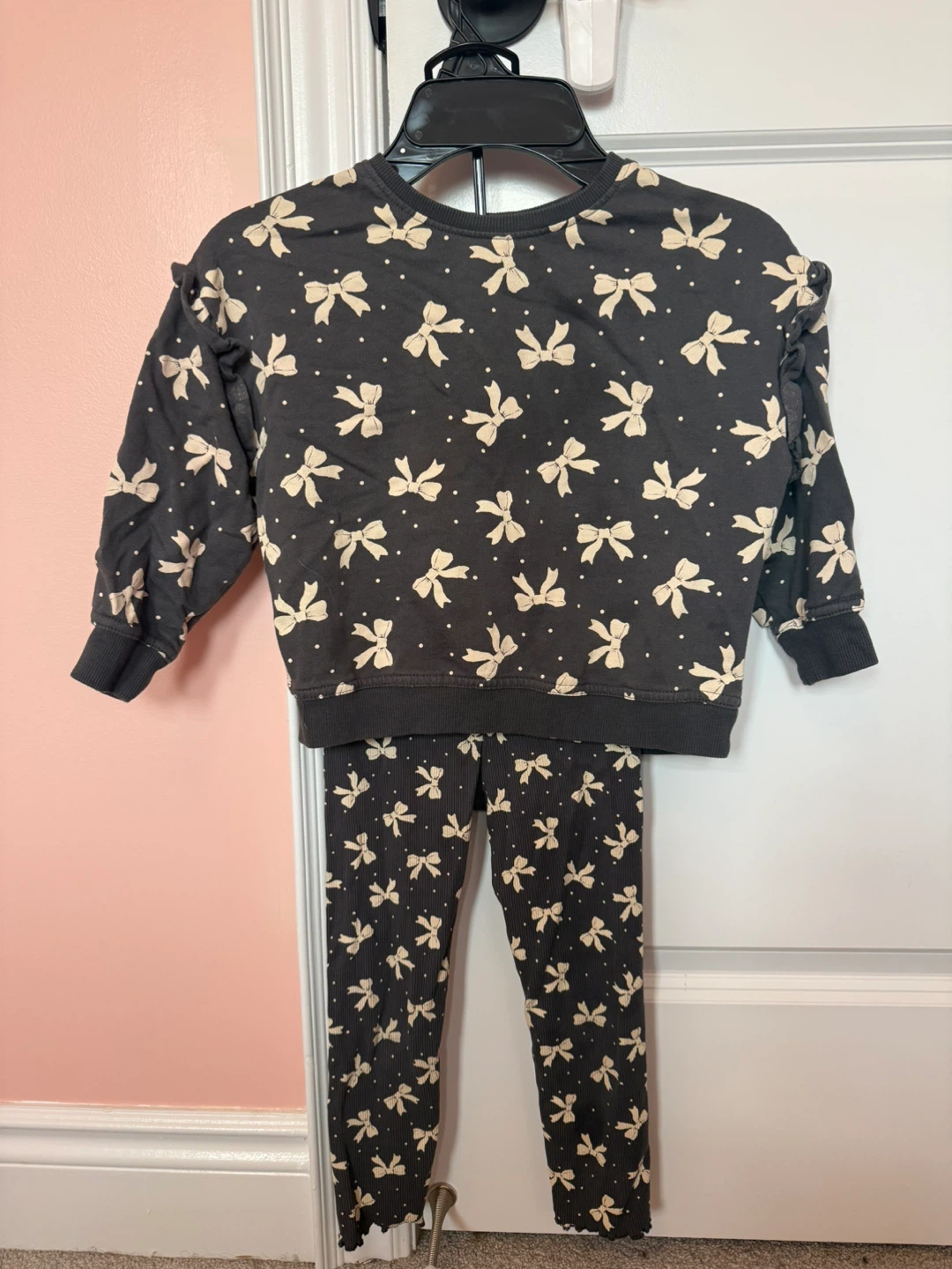 Toddler Girls 4T Outfits - photo 2