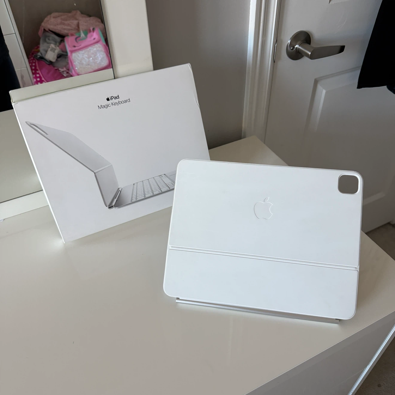 Magic Keyboard 13" | IPad Pro M4, M5 - *Excellent Condition* - photo 2