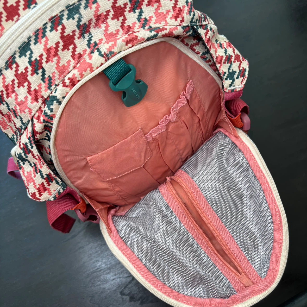Burton Houndstooth Pattern Backpack - photo 4