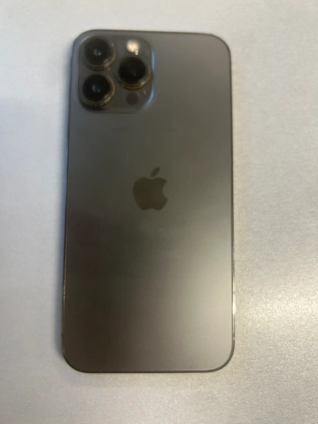 iPhone 13 Pro Max - photo 2